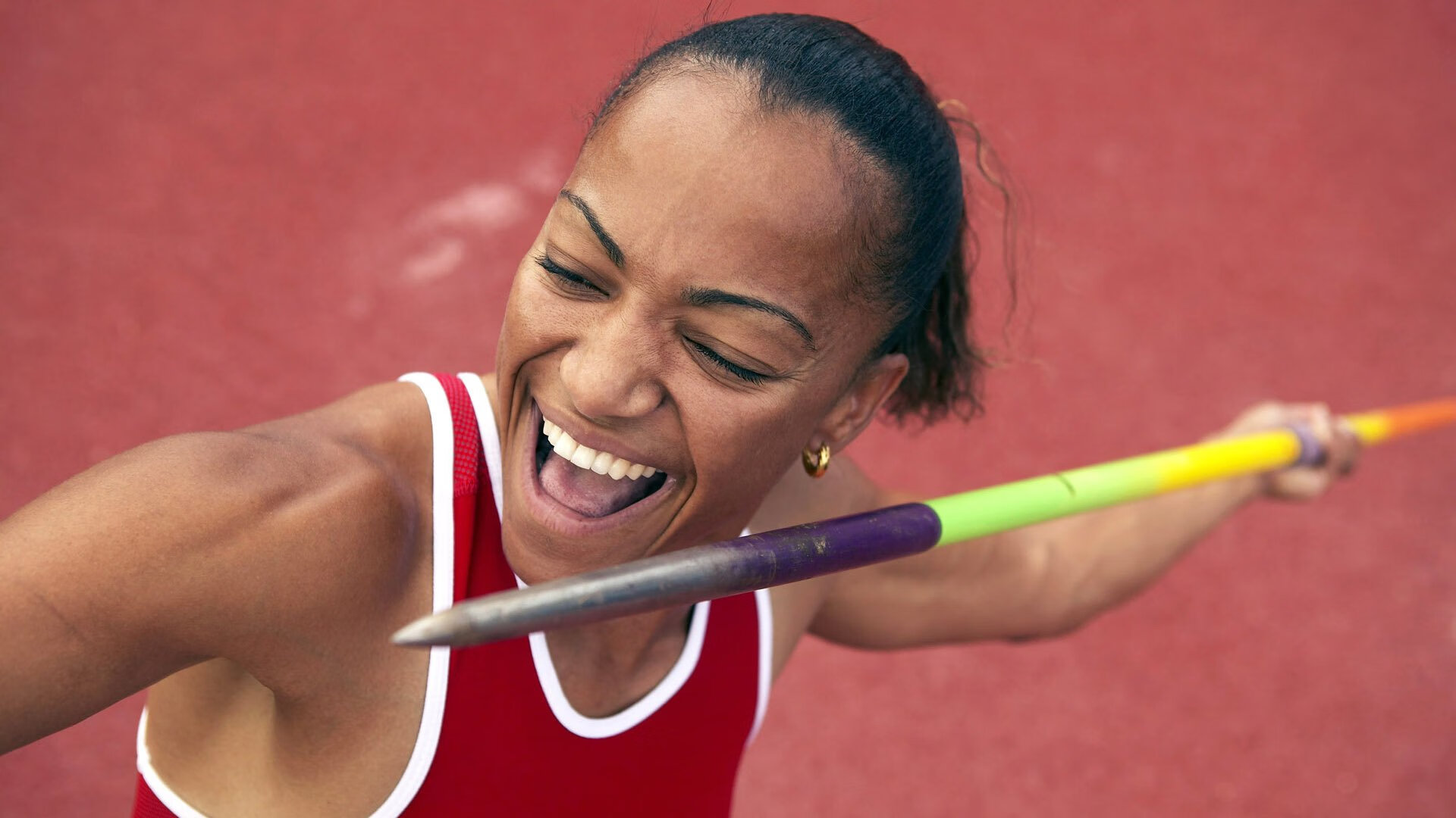 格鲁塞完美起跳助力成绩提升，格鲁尔16秒