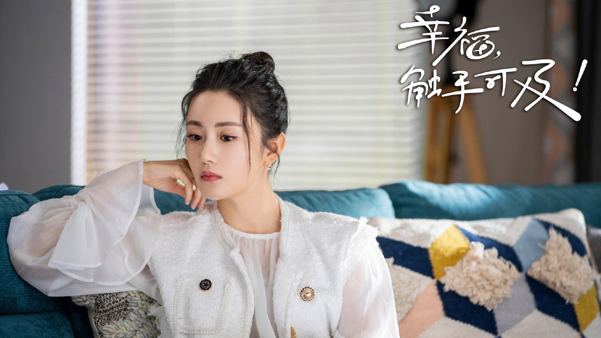 “泥泞狂潮：雨后泥地的极速追逐”，泥泞狂摆鱼