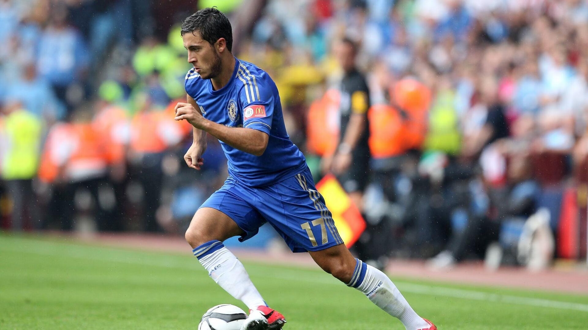 特色足球元素融入城市公共空间设计，提升城市文化气息，足球特色园园所标语